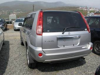 2005 Nissan X-Trail Photos