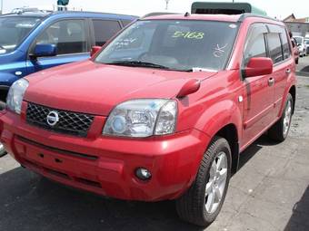 2005 Nissan X-Trail Photos