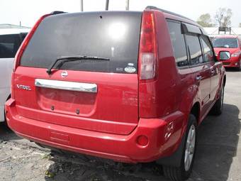 2005 Nissan X-Trail Photos