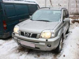 2005 Nissan X-Trail Photos