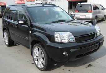 2005 Nissan X-Trail Photos