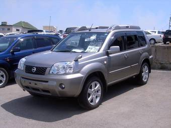 2005 Nissan X-Trail Wallpapers