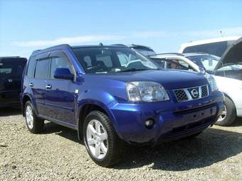 2005 Nissan X-Trail Photos