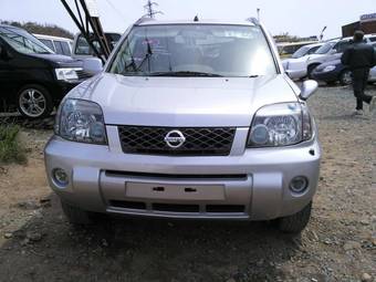 2005 Nissan X-Trail Photos