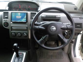 2005 Nissan X-Trail Images