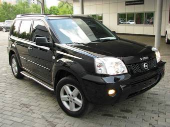 2005 Nissan X-Trail Photos