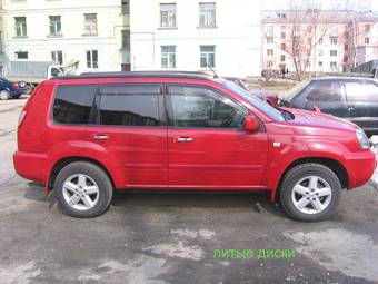 2005 Nissan X-Trail Photos