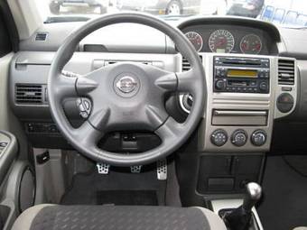 2005 Nissan X-Trail Pictures