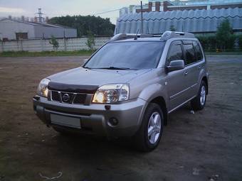 2005 Nissan X-Trail Photos