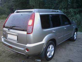 2005 Nissan X-Trail Photos