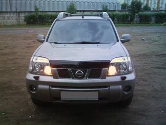 2005 Nissan X-Trail Images