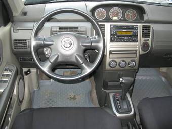 2005 Nissan X-Trail Pictures