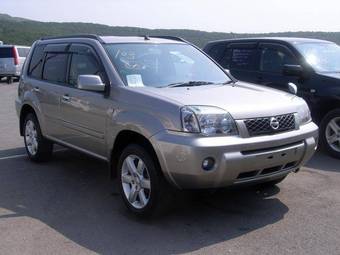 2005 Nissan X-Trail Photos