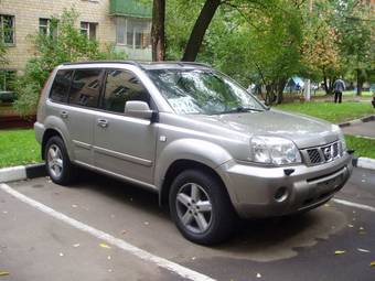 2005 Nissan X-Trail Photos