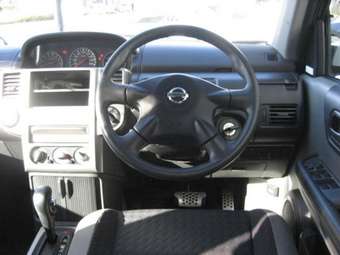 2006 Nissan X-Trail Pictures