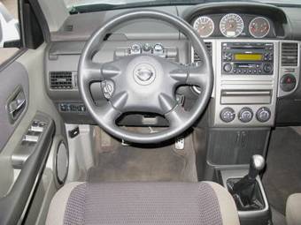 2006 Nissan X-Trail Photos