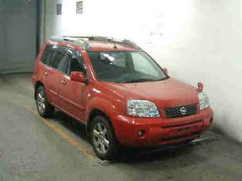 2006 Nissan X-Trail Photos