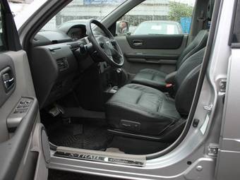 2006 Nissan X-Trail Photos