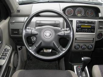 2006 Nissan X-Trail Pictures