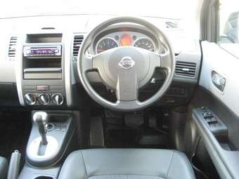 2007 Nissan X-Trail Images