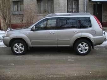 2007 Nissan X-Trail Photos