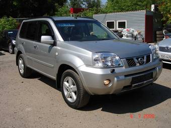 2007 Nissan X-Trail Photos