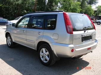 2007 Nissan X-Trail Photos