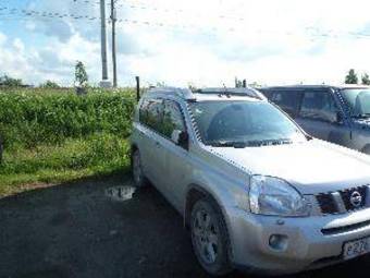 2007 Nissan X-Trail Photos