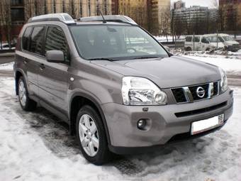 2008 Nissan X-Trail Photos