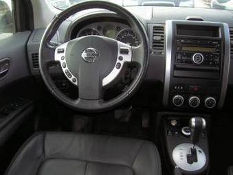 2008 Nissan X-Trail Photos