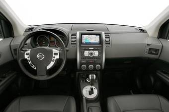 2008 Nissan X-Trail Photos