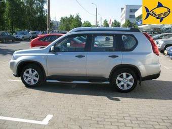 2008 Nissan X-Trail Photos