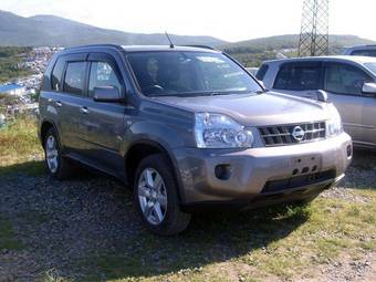 2008 Nissan X-Trail Photos