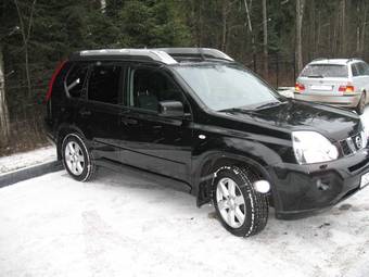 2008 Nissan X-Trail Images