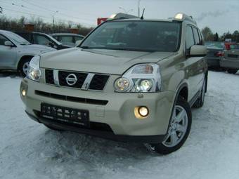 2008 Nissan X-Trail Photos