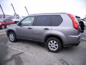 2008 Nissan X-Trail Photos