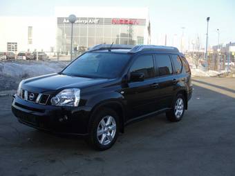 2008 Nissan X-Trail Photos