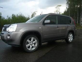 2008 Nissan X-Trail Photos