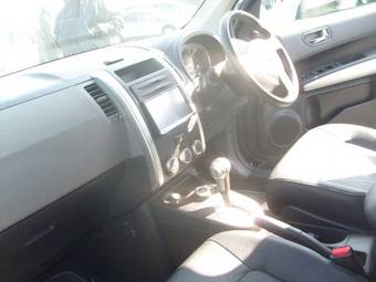 2009 Nissan X-Trail Pictures