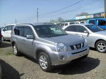 2009 Nissan X-Trail Photos