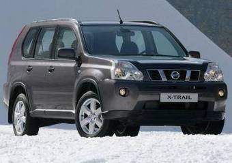 2010 Nissan X-Trail Photos