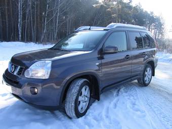 2010 Nissan X-Trail Pictures