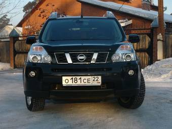 2010 Nissan X-Trail Photos