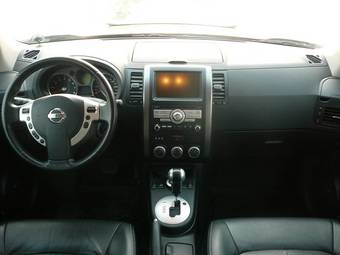 2010 Nissan X-Trail Pics