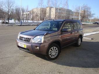 2010 Nissan X-Trail Photos