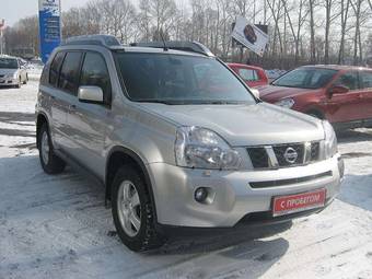 2010 Nissan X-Trail Photos