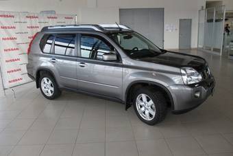 2010 Nissan X-Trail Pictures