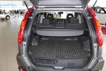 2010 Nissan X-Trail Pictures