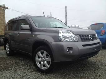 2010 Nissan X-Trail Photos