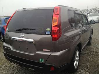 2010 Nissan X-Trail Pictures